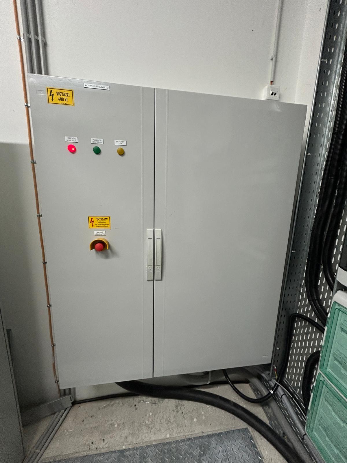 SLRsolar visszwatt-védelmi elosztó – elkészült munka 2
